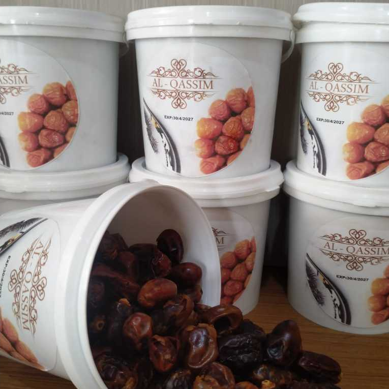 

Kurma Al Qasim/Kurma Ember 500gr/Kurma Kemasan Ember