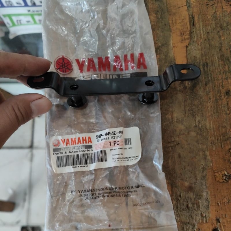 breket besi plat nomor depan mio j, mio gt, soul gt 115 ori yamaha