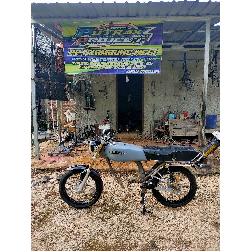 nata rangka cb gl100 body gl 100 jasa rakit body cb gl 100