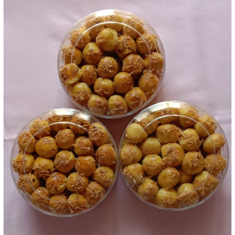 

Kue nastar bulat