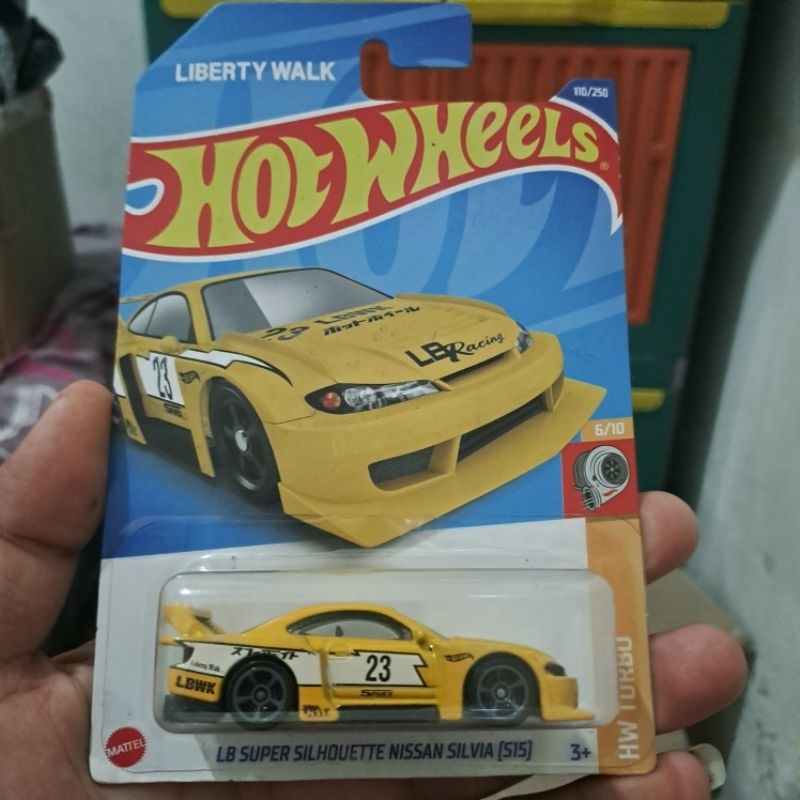 Hot Wheels LBWK Nissan Silvia S15 Kuning