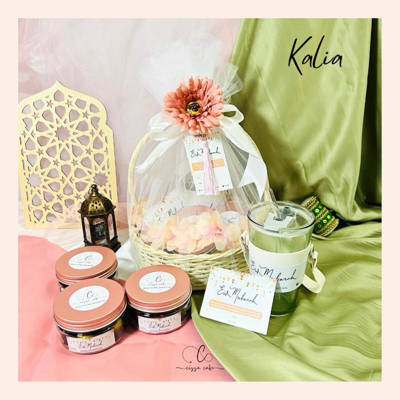 

EID HAMPERS KALIA / HAMPERS LEBARAN / LEBARAN HAMPERS PARSEL LEBARAN / KUE LEBARAN by cissa.cake