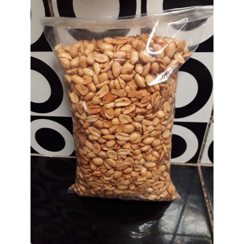 

Kacang Bawang 1 kg gurih renyah ennak murah