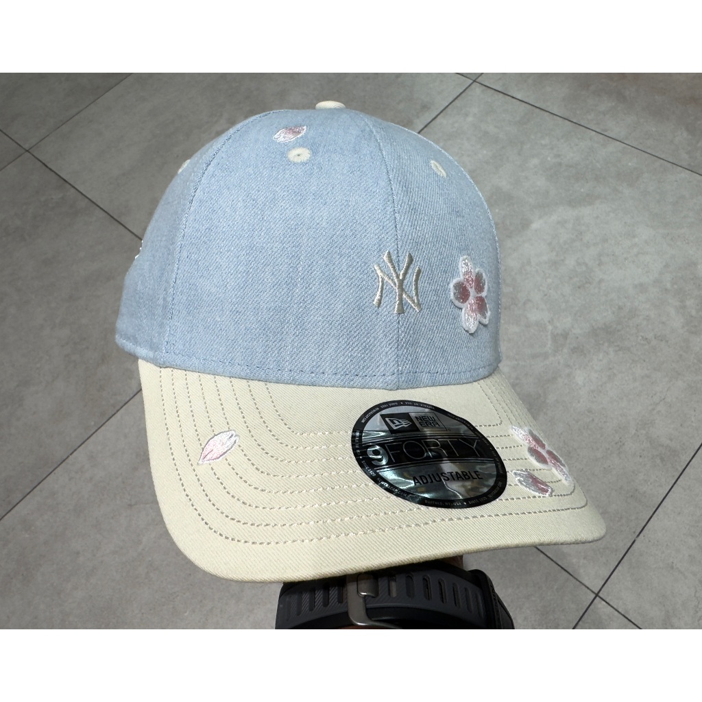 Topi New Era 9Forty Sakura Floral New York Yankees Blue/Stone Cap 100% Original Resmi