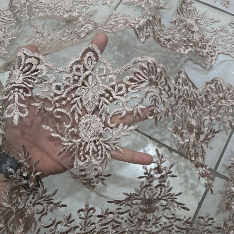 kain tile garden - Kain Tile valentino - garden tile - kain tile bordir - tile kebaya korea - kain e