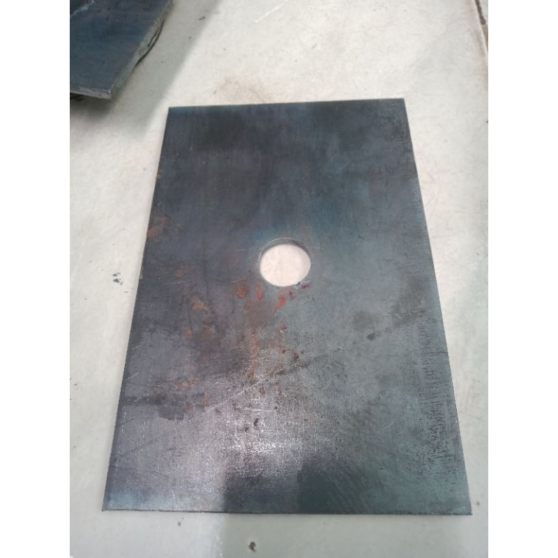 plat persegi lebar 130mm X panjang 200mm lubang tengah 25mm tebal 5mm