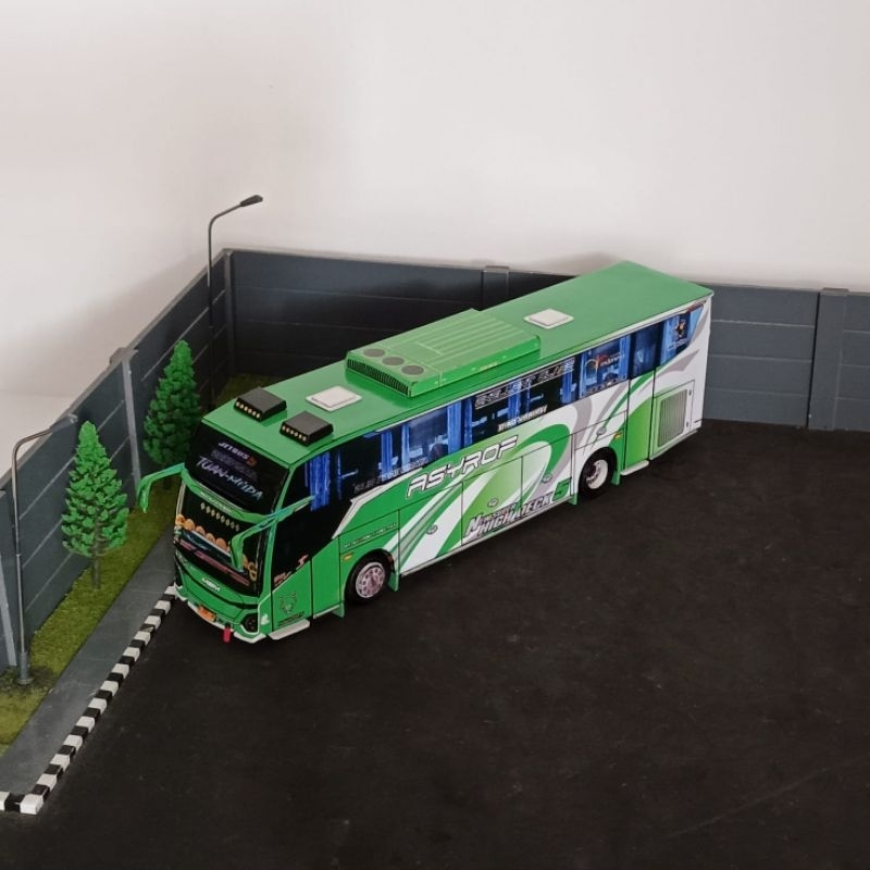 Miniatur Papercraft Bus Asyrof Tuan Muda Jb 5 Skala 43