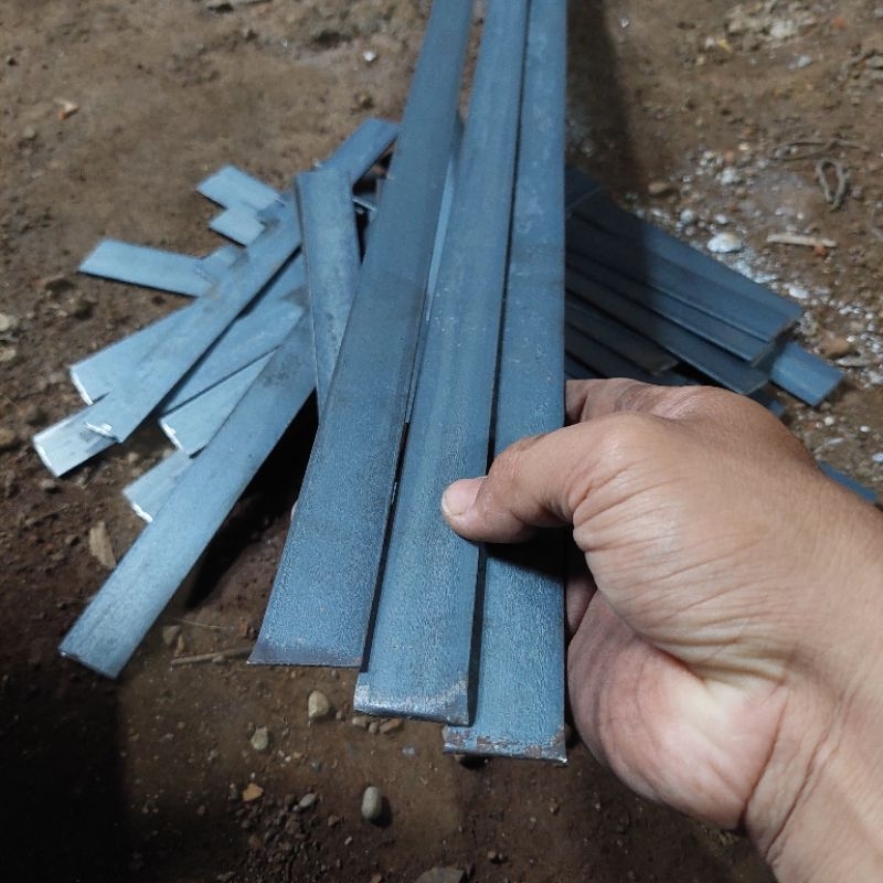 Plat Besi Plat Strip Besi lebar 25mm Tebal 2mm