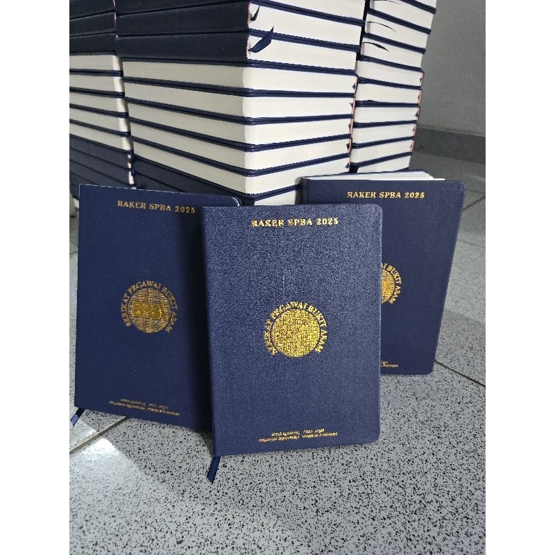 

Buku agenda hard cover kulut sintetis