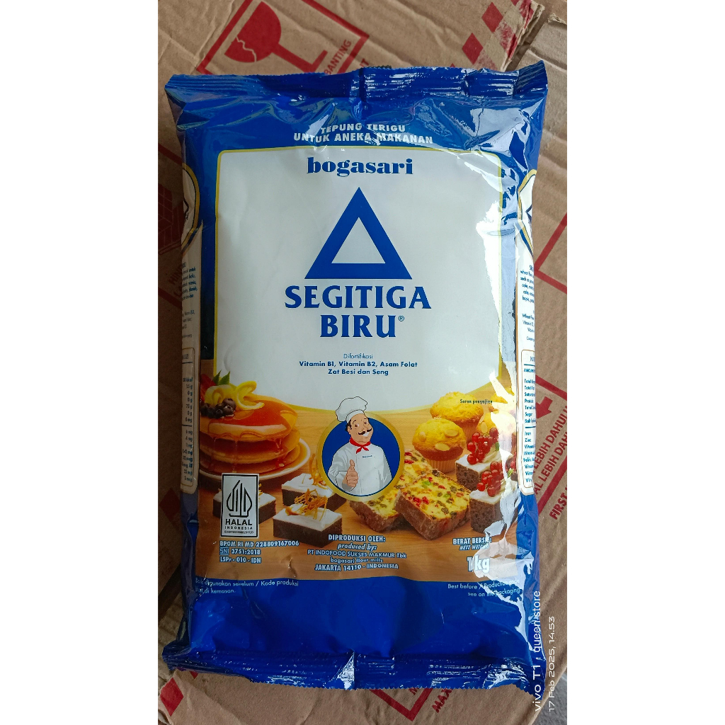 

Tepung Terigu Segitiga Biru Premium 1kg