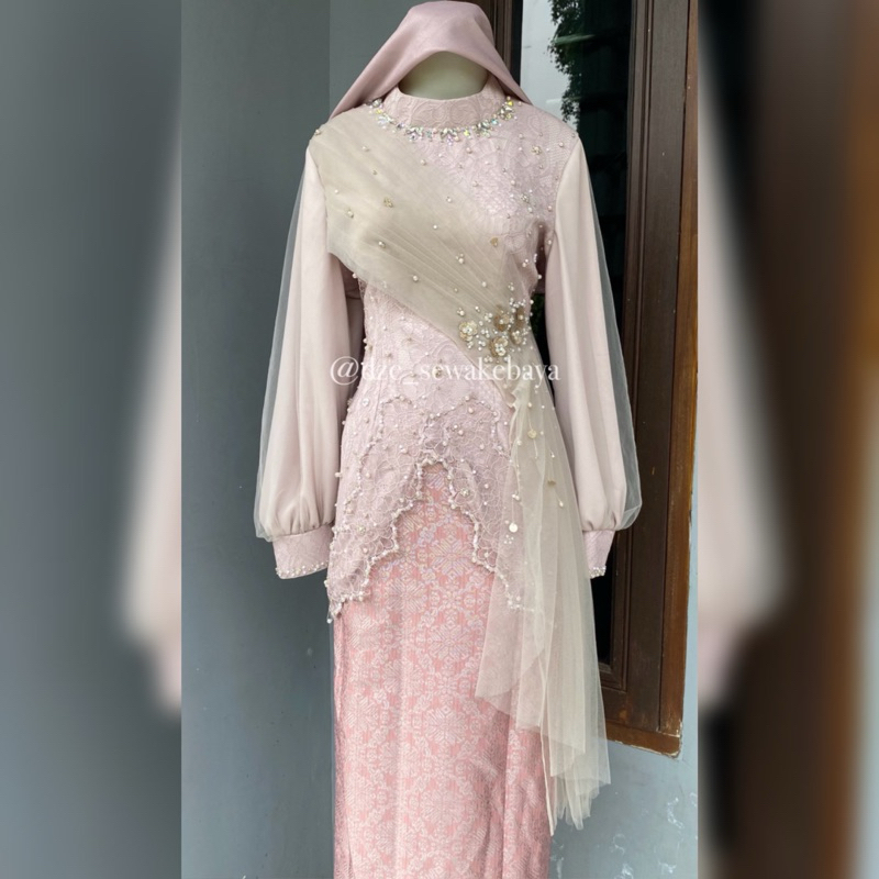 1 set sewa kebaya warna pink salem