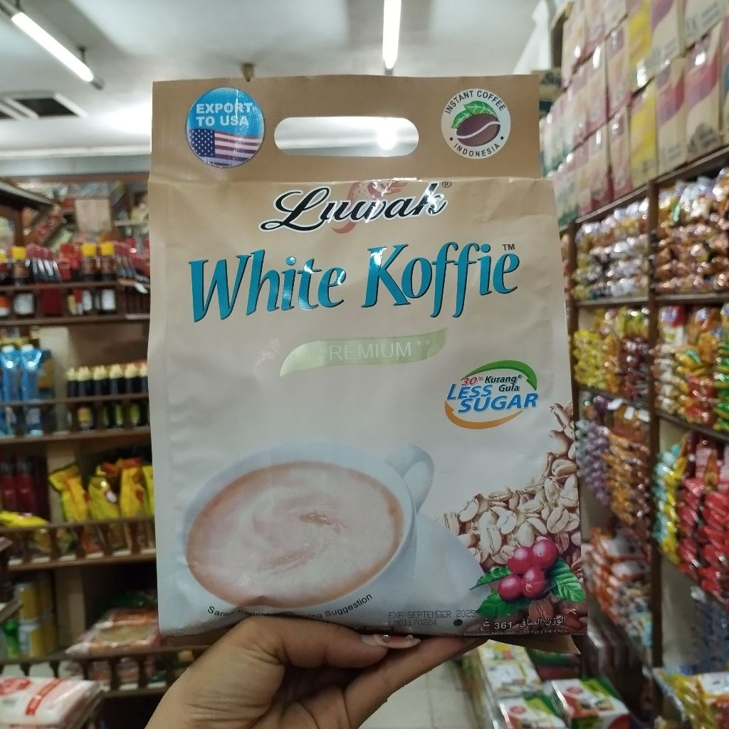 

LUWAK WHITE KOFFIE LESS SUGAR KOPI INSTAN 3IN1 19 SACHET x 20 g