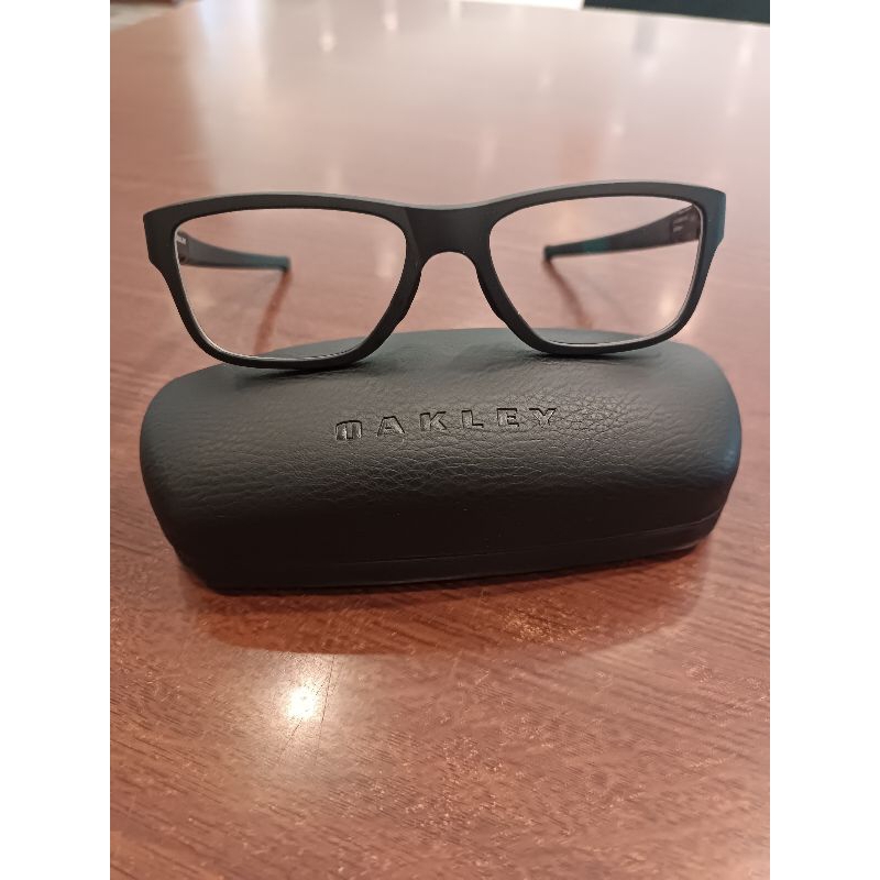 kacamata merk OAKLEY original + lensa minus 0.5
