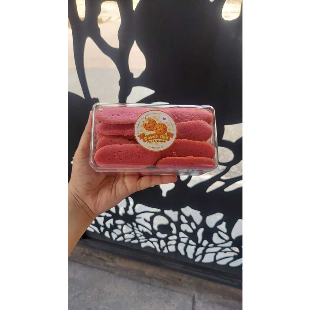 

Lidah Kucing Redvelvet (350gr) Kue Kering Lebaran Homemade