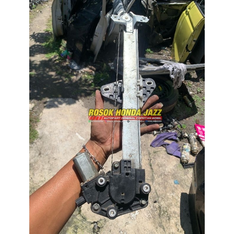 Dinamo Power window set regulator jazz ge8 belakang kanan. ORIGINAL