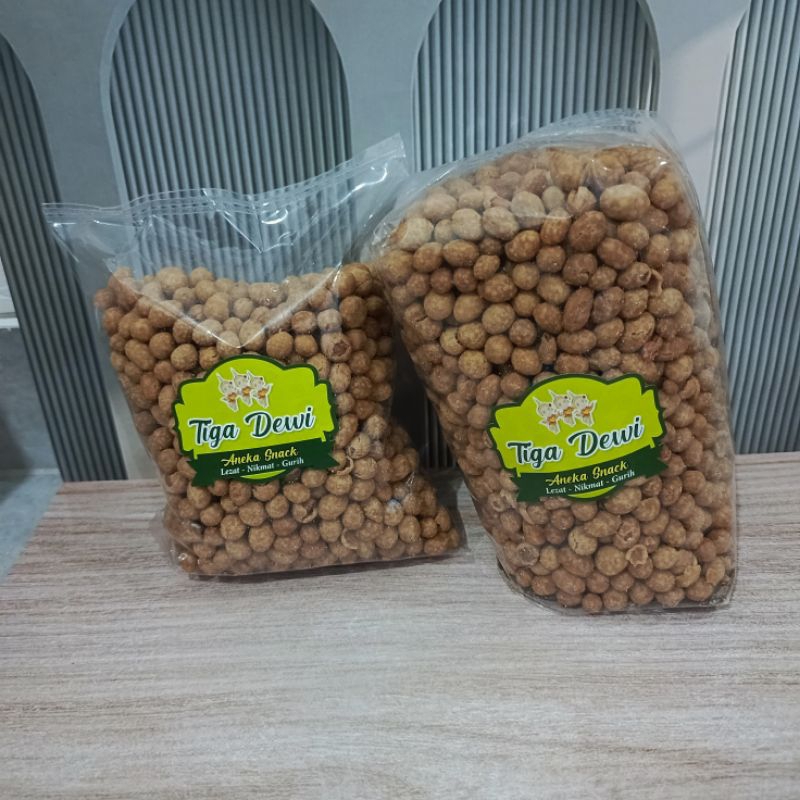 

kacang telor tiga Dewi