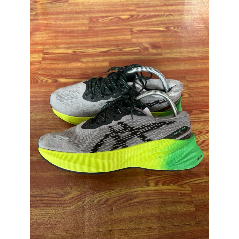 Asics Novablast3