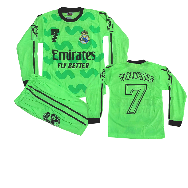 setelan baju bola kiper anak 
 real madrid lengan panjnag celana pendek size 7-12thn