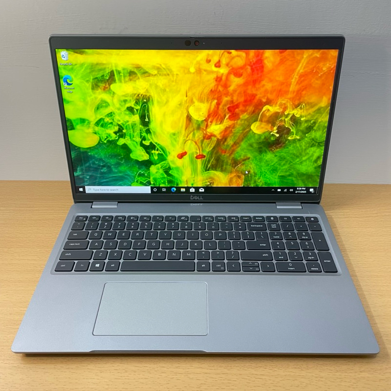 Laptop Dell Latitude 5520 Ram 16/32GB SSD 256/512 Core i7 gen 11 Touchscreen  mulus bergaransi