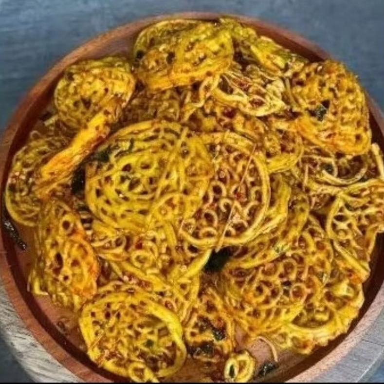 

MAMACIN - SEBLAK KENCUR BANTET KERUPUK MIE KUNING [500gr & 1kg]