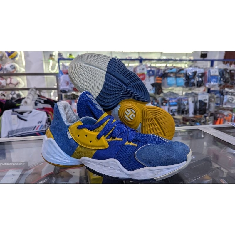 Sepatu Basket Adidas Harden 44