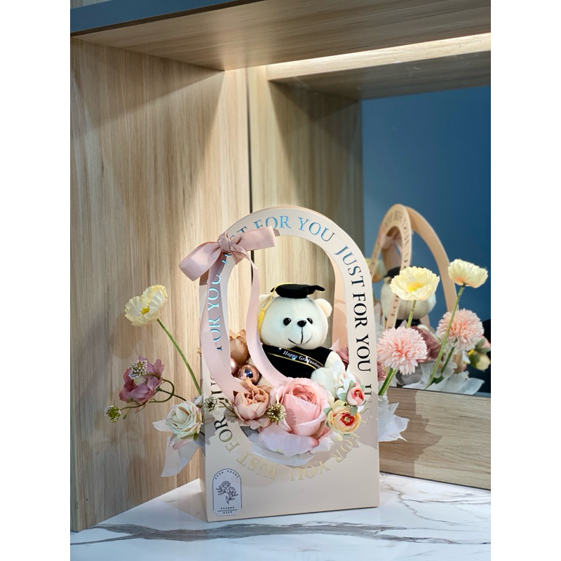 Bloom box wisuda | Bloom box birthday | Bloom box graduation | Buket bunga | Buket balon hunga | Buk