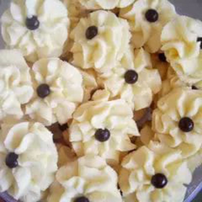 

kue semprit 500 g, 400 g, 250 g. kue kering. kue lebaran.
