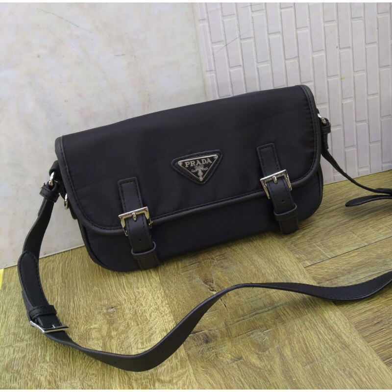 PRADA CROSSBODY BAG IMPORT, tas wanita, tas selempang wanita