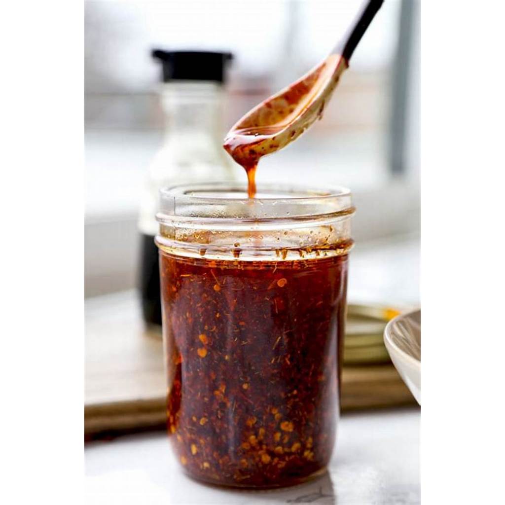 

CHILLI OIL EBI MINYAK CABAI