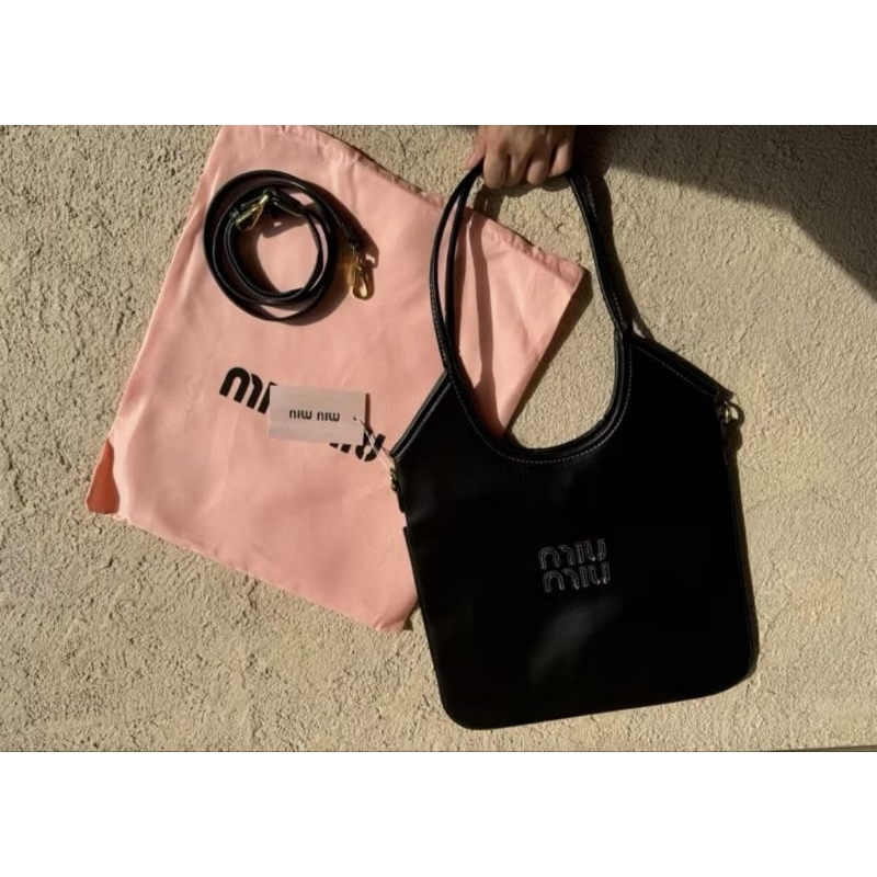 Preloved Miu miu lvy leather tote bag