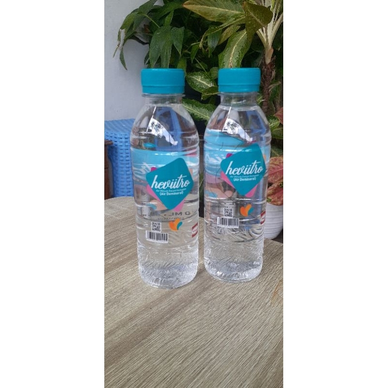 

Heviitro Demineral Water 330ml kemasan botol isi 24