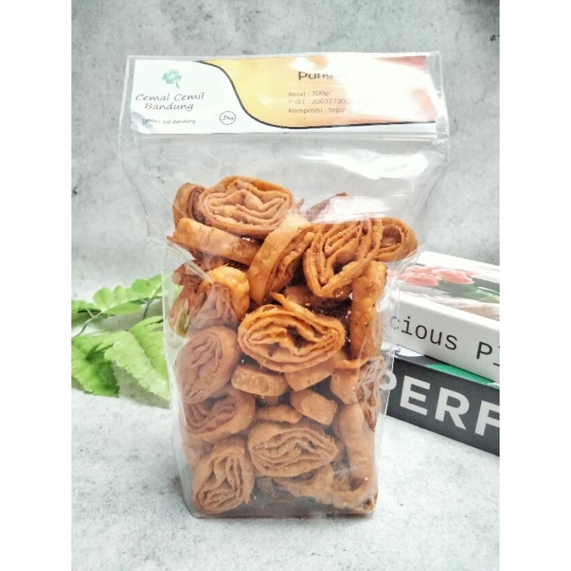 

CCB Pangsit Roll Pedas 200 Gram