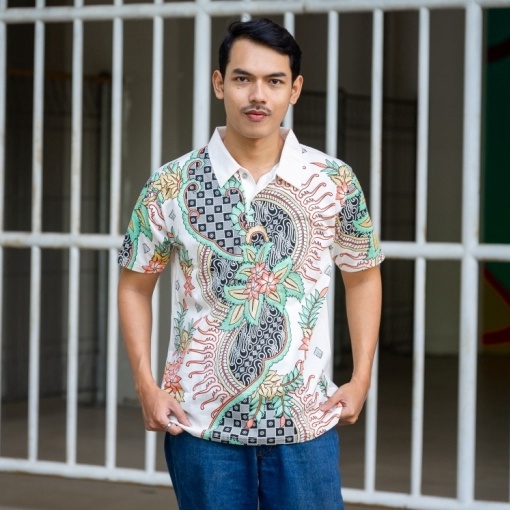 KODE U56Y KLAMBEN Kaos Kerah Modern Dewasa Batik Lasem Putih Tulang
