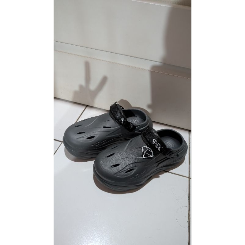 Porto X Sandals - Gio Corv Clogs (Cool Grey) Ft Soboyow Baru Ukuran 41/42