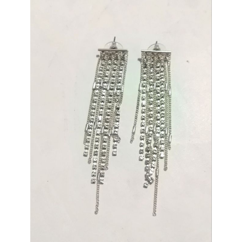 Lovisa earrings Anting anting rumbai mutiara