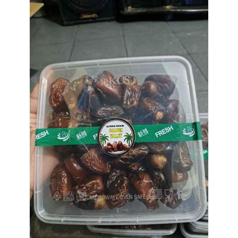 

Kurma Mesir Golden Valley