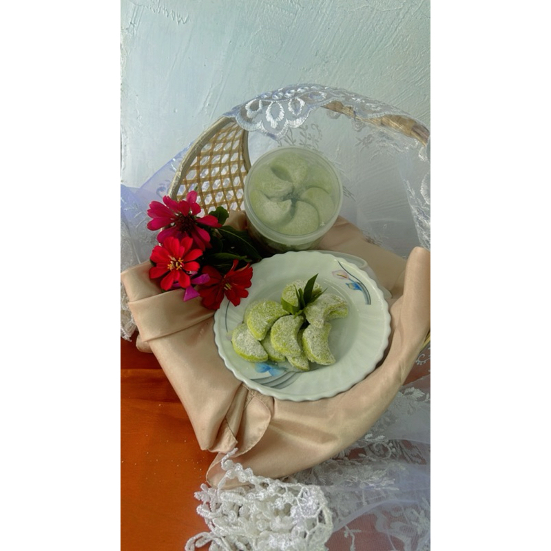 

Kue Kering Putri Salju Pandan