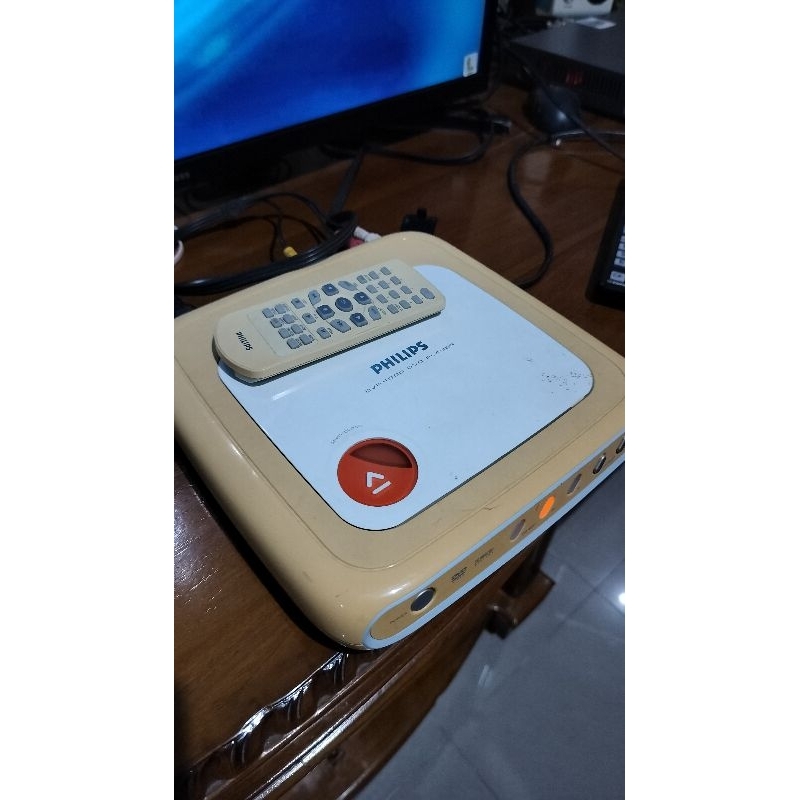 Phillips DVD CD player - portable