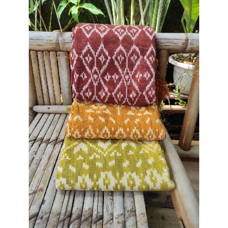 Tenun NTT - Selimut Rote pewarna alam