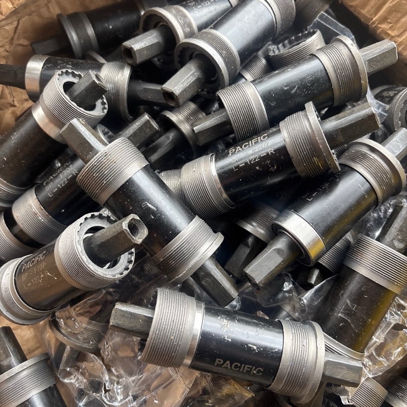 BEKAS ada lecet karat bb bearing bering as kotak pacific 122 sepeda bmx lipat minion federal mtb