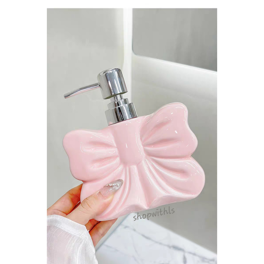 RIBBON SOAP PUMP 360 ML /Botol Sabun Bentuk Pita Cream Pink Unik Korea//Cute Dispenser Soap/Botol