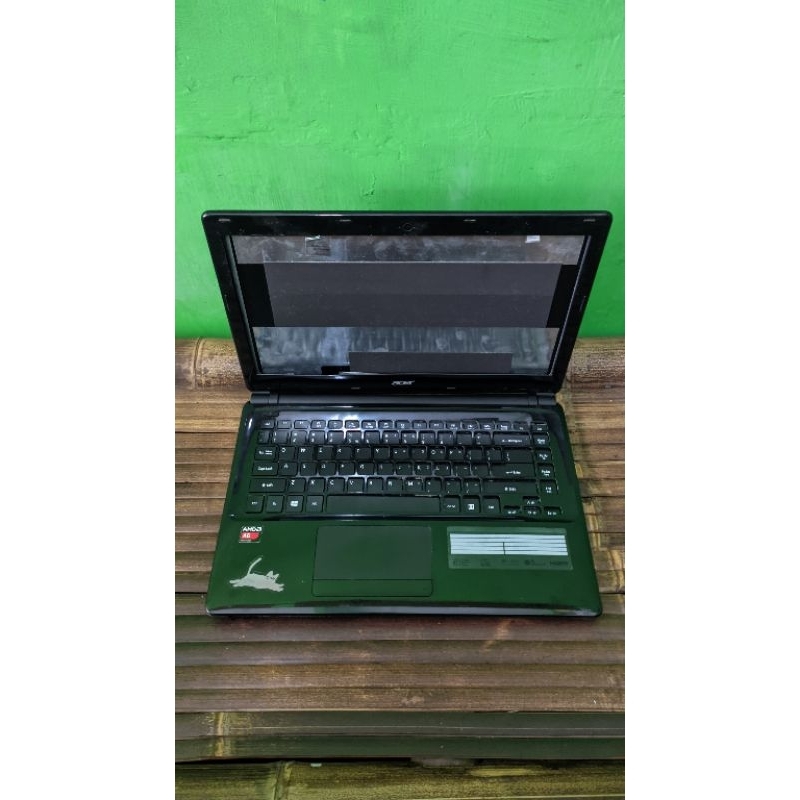 Casing bekas LaptopAcer Aspire E1-422 hitam