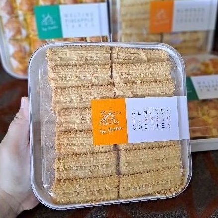 

Almond Classic Cookies by Top Cookie Original handcarry Malaysia