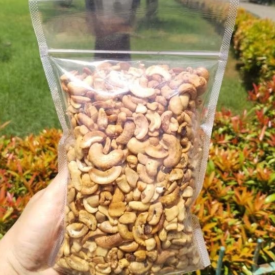 

Kacang Mede Pecahan Matang Original Berat 500Gram