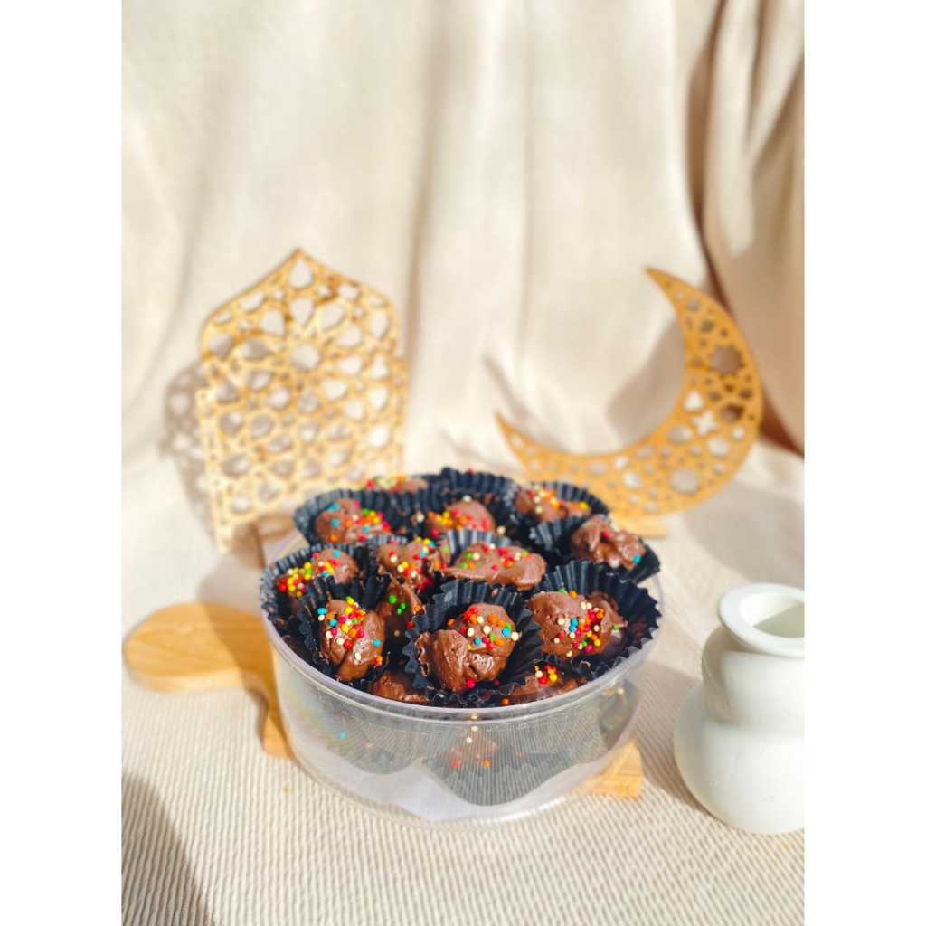 

KUE CHOCOCRUNCH KUE COKLAT LEBARAN HAMPERS LEBARAN