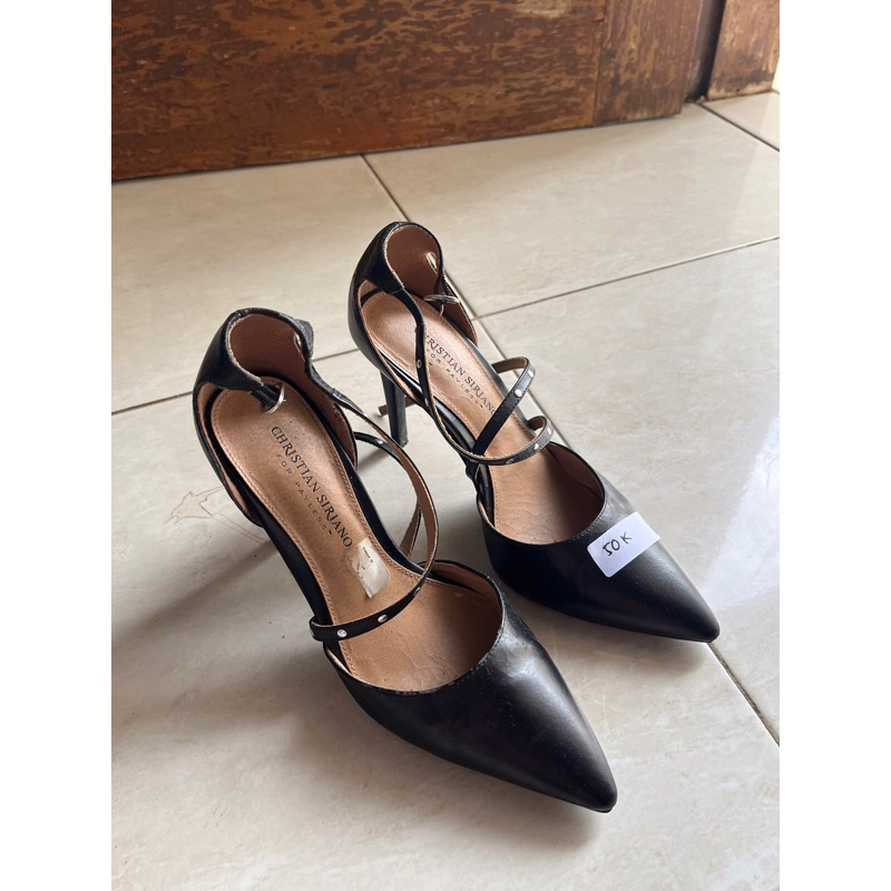 sepatu heels christian siriano