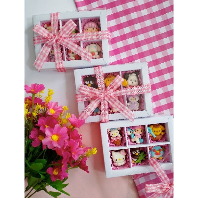 

hampers isi 6 cokelat premium sanrio