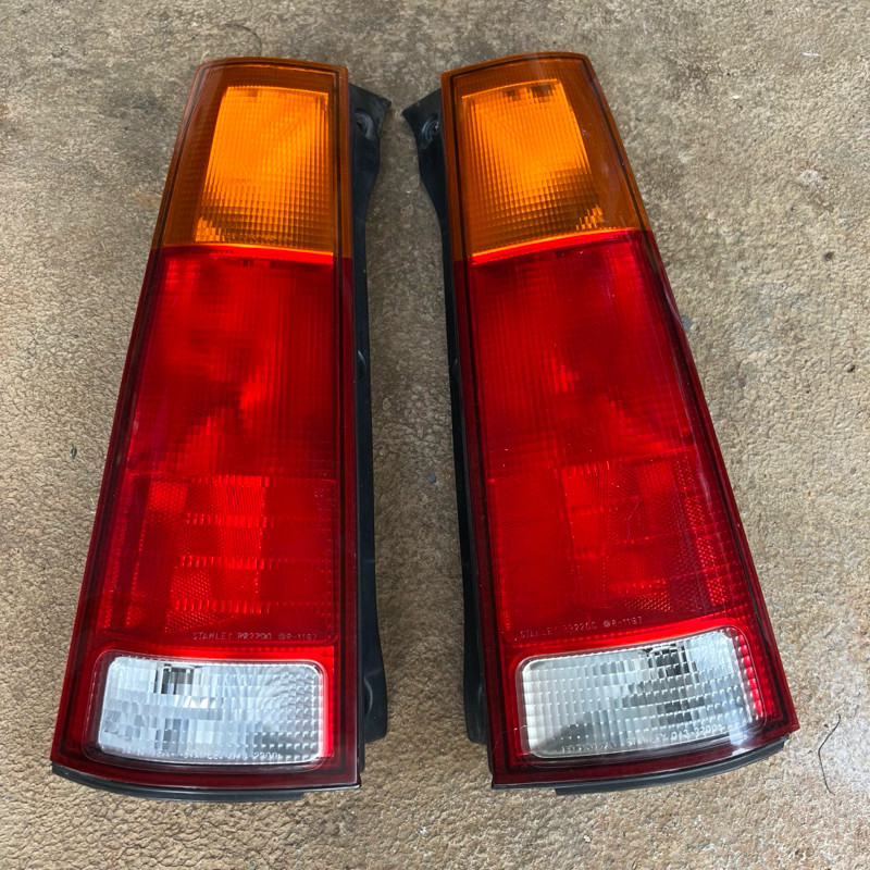 Stoplamp Lampu Belakang Honda CRV gen1 RD1 Tahun 1999 2000 2001 Original