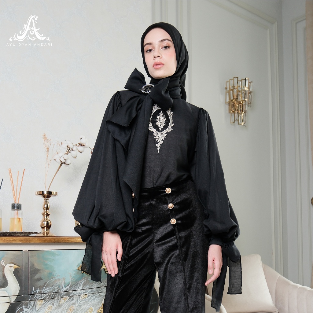 AYU DYAH ANDARI - Peggy Top Pita