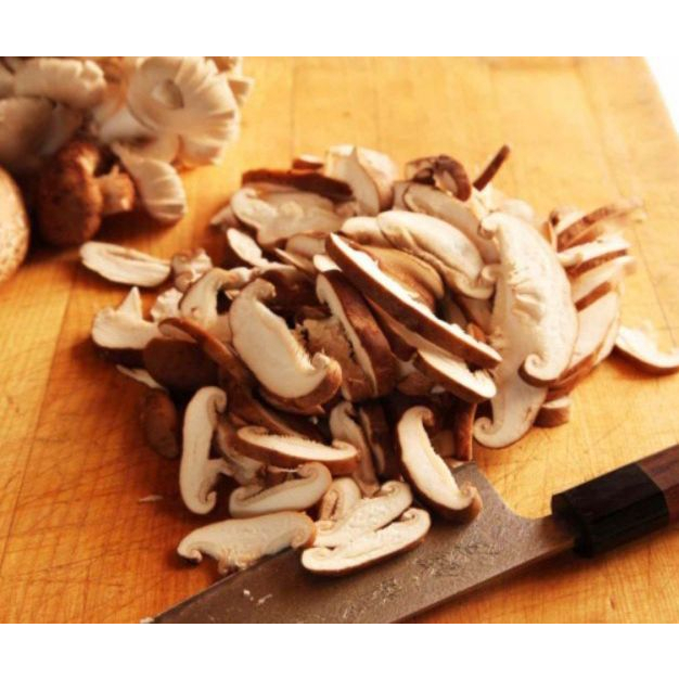

JAMUR SHIITAKE SLICE - SHIITAKE MUSHROOM PACK 250gram /500gram Ccok utk Grill / Shabu